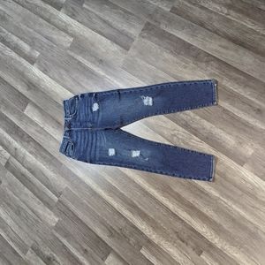 FOREVER 21 HIGH WAISTED MOM JEANS